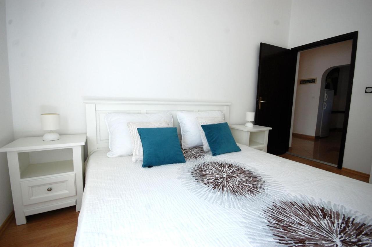 Apartment Margareta By El-Pi Tours Njivice Exteriér fotografie